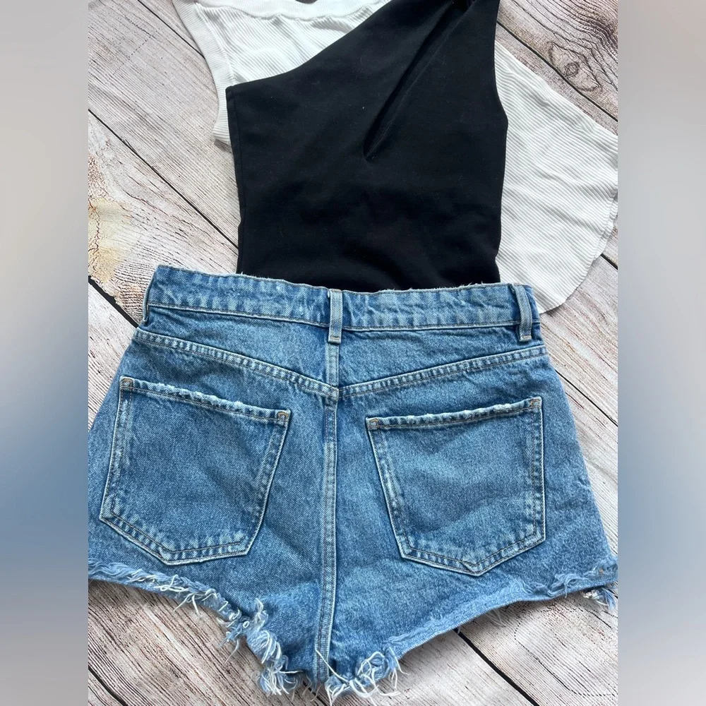 ZARA summer bundle outfit Jean shorts tanks small - Picture 3 of 6